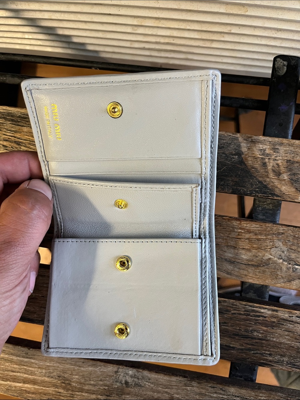 Miu Miu Cream Quilted Leather Compact Wallet with Gold Logo - Picture 7 of 8